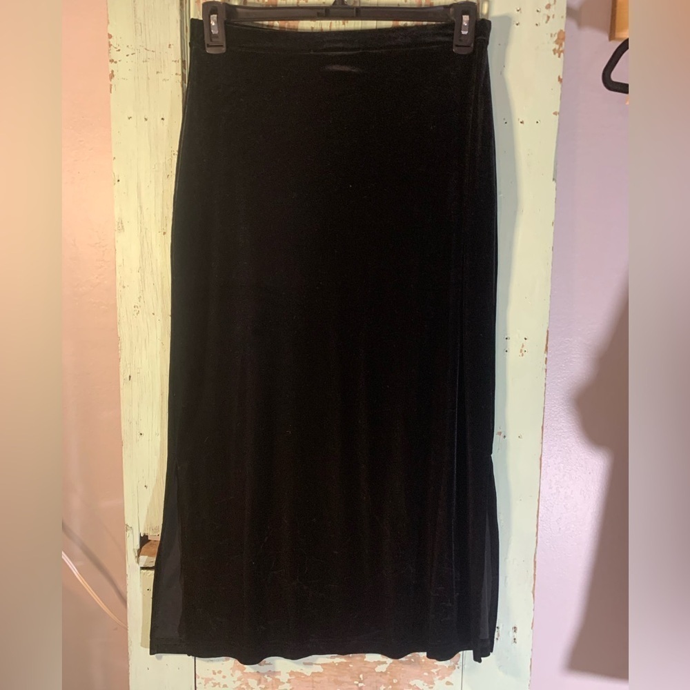 Women’s Merona black velvet maxi skirt